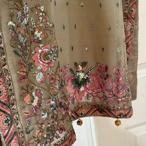 Embroidered Floral Sheer Scarf